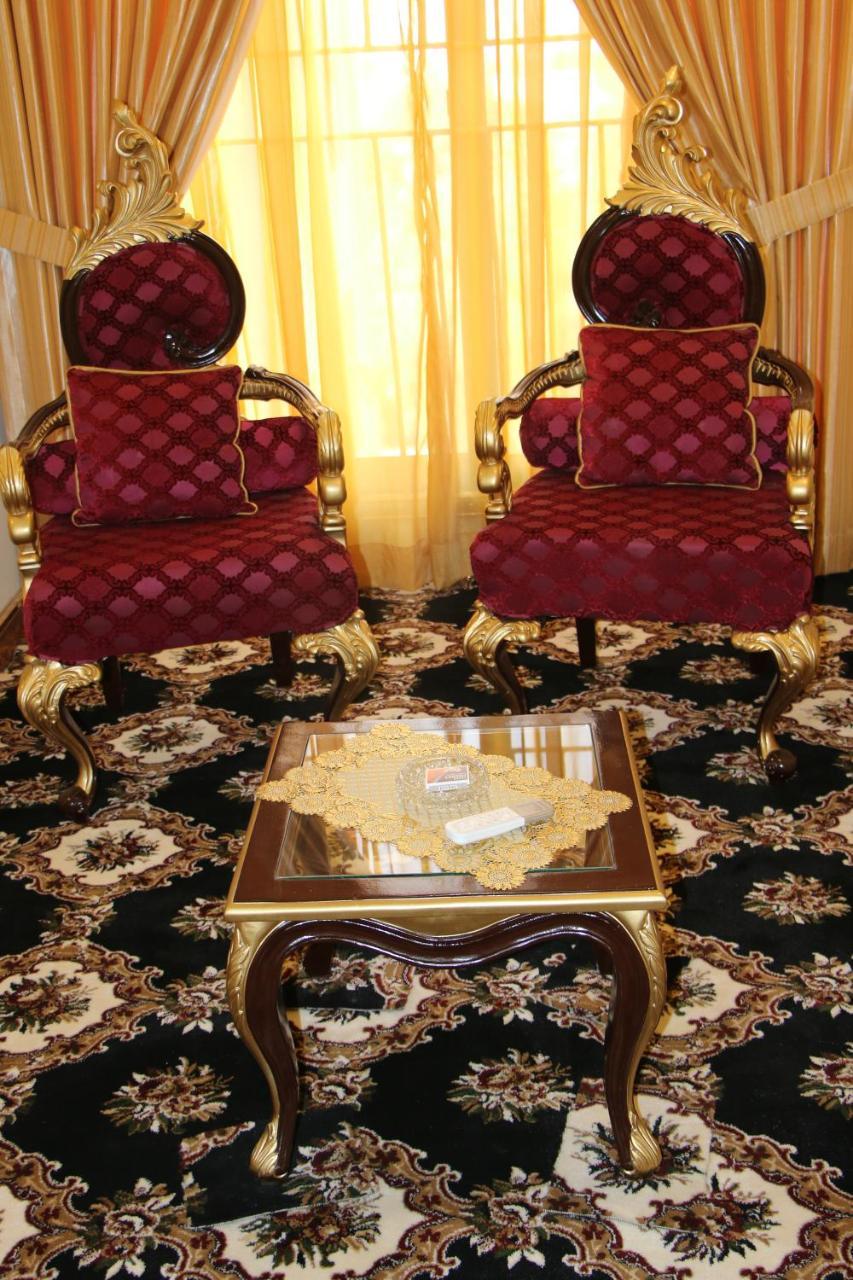 Indus Hotel Хайдарабад Экстерьер фото